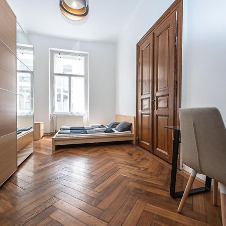 New Town Central Apartment 布拉格 外观 照片